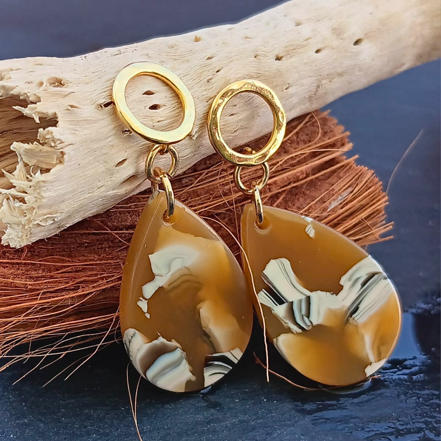 CHICA GAUCHA - boucles d'oreilles CARAMELO ocre - Goutte d'acétate & anneau doré