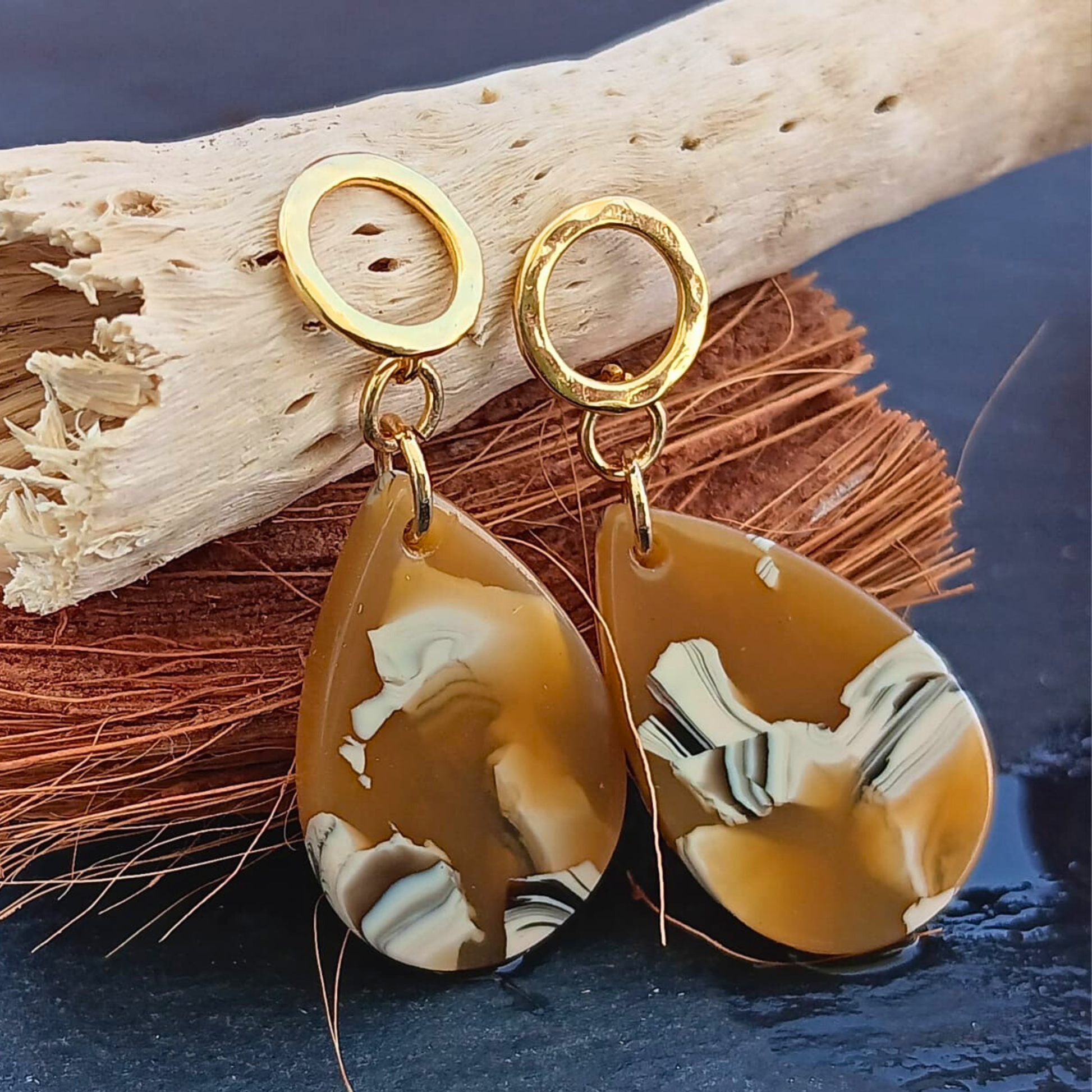 CHICA GAUCHA - boucles d'oreilles CARAMELO ocre - Goutte d'acétate & anneau doré