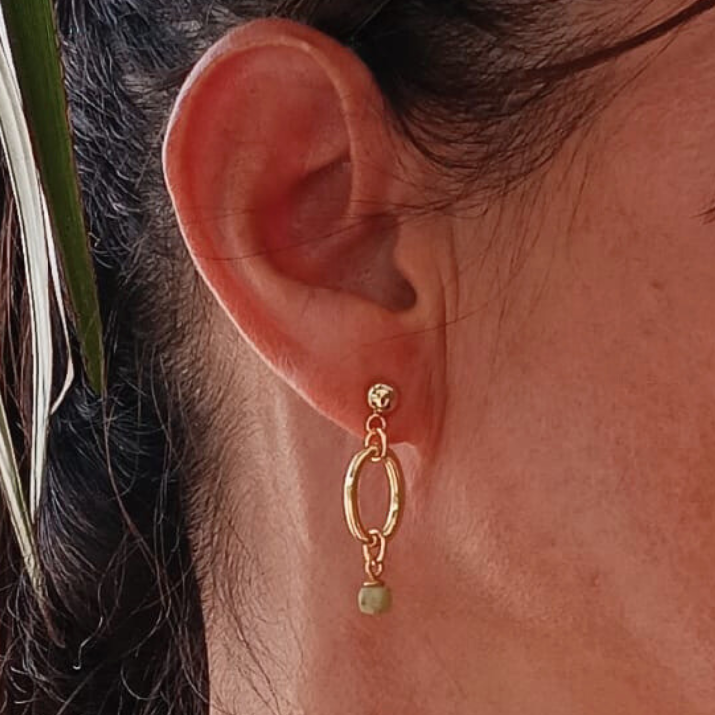Chica Gaücha - Boucles d'oreilles ESSENTIA - pierre naturelle de prehnite et laiton doré à l'or fin