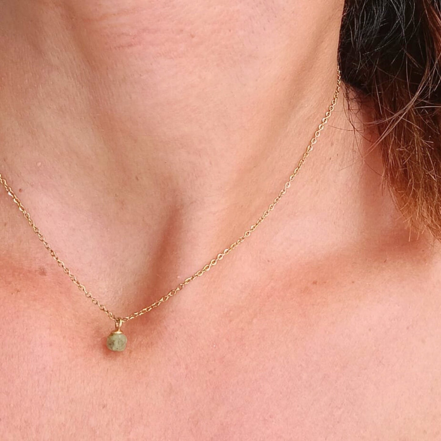 Chica gaücha -collier IRIS - pendentif en pierre naturelle de GRENAT VERT 
