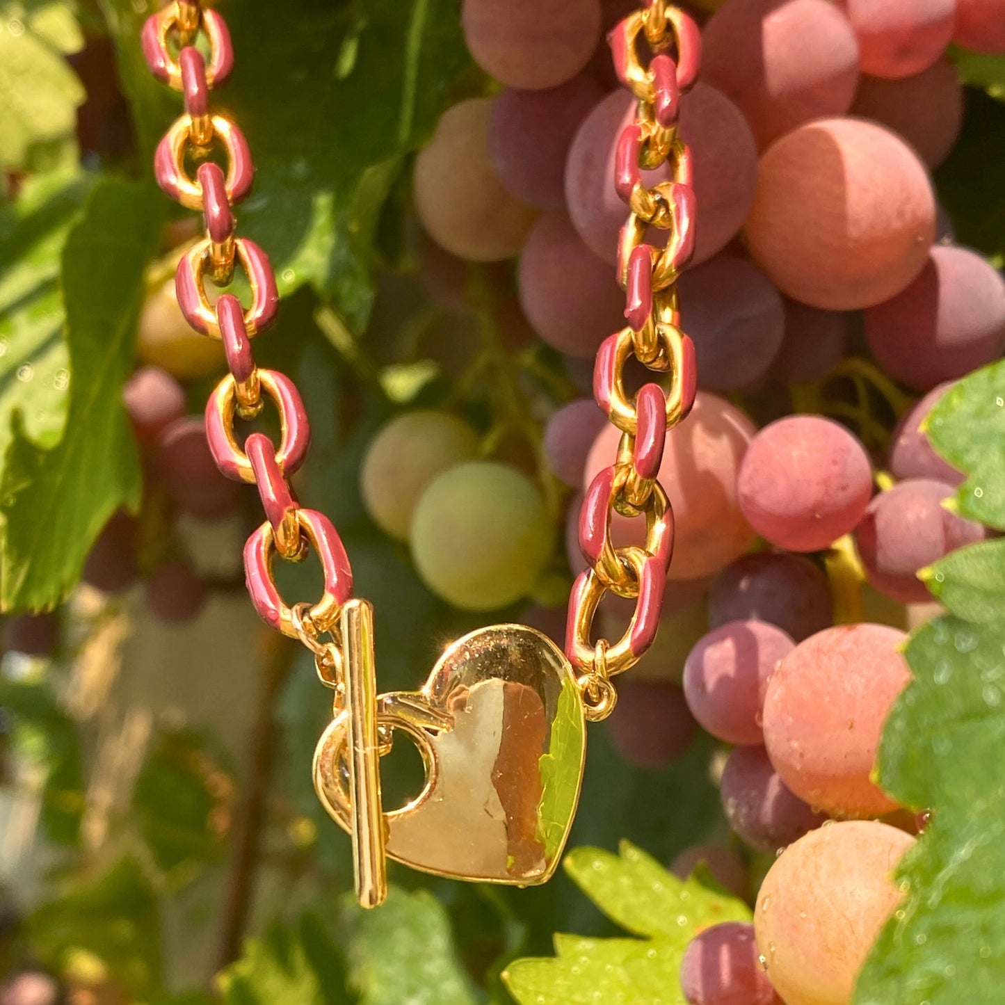 Chica gaÜcha -collier SAYEN -  maillons prune émaillés & fermoir toggle coeur doré