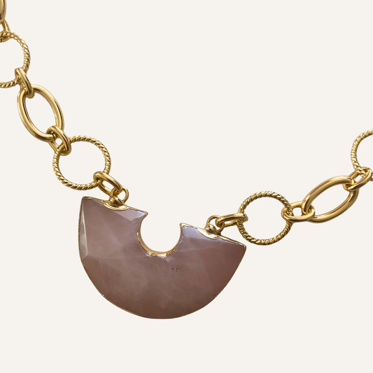 Chica-gaücha-collier aura - Quartz rose et chaine dorée à l'or fin 18K