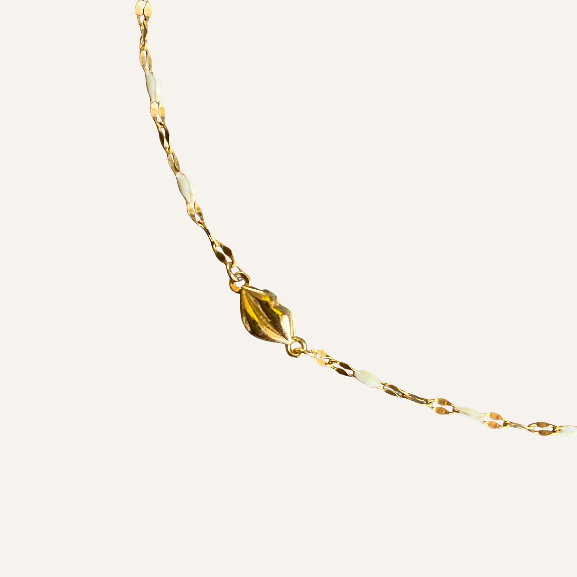 CHICA GAÜCHA - Collier BESITO, acier inoxydable et fermoir aimanté en forme de bouche