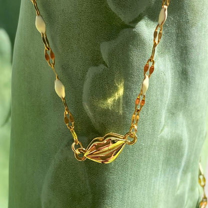 CHICA GAÜCHA - Collier BESITO, acier inoxydable et fermoir aimanté en forme de bouche