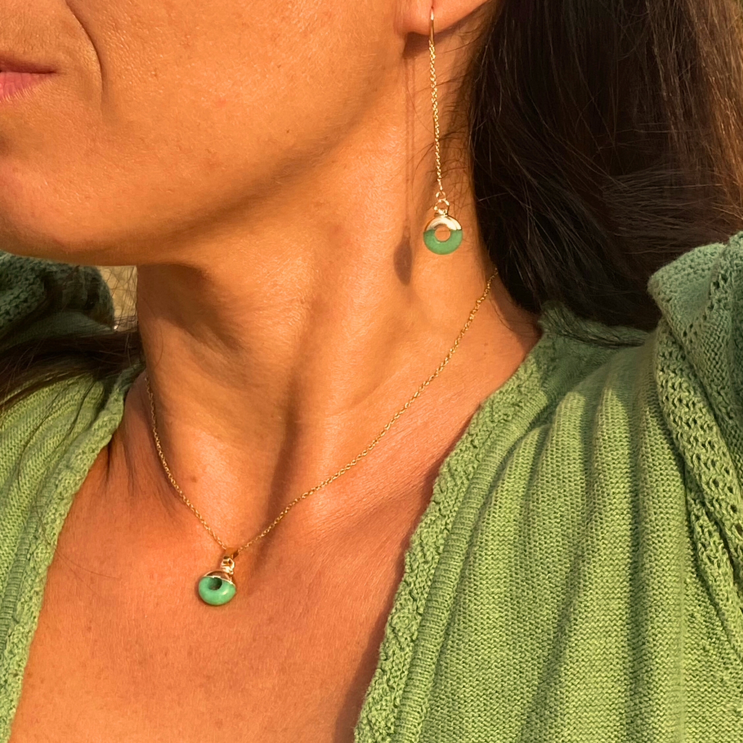 CHICA GAÜCHA - Boucles d'oreilles OLA - chaine fine & Quartz vert
