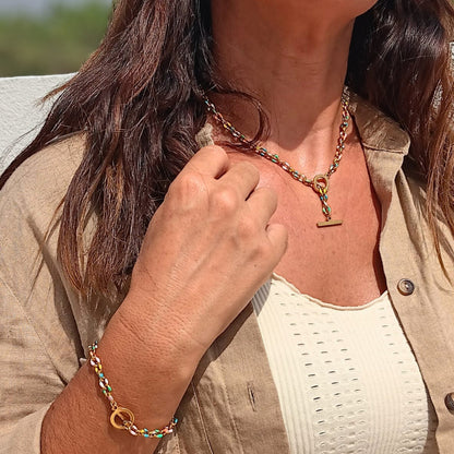 Chica gaÜcha- Collier DALIA - acier inoxydable doré, maillons émaillés multicolores & fermoir toggle